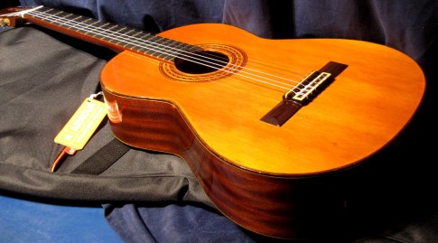GUITARRA-ESPANOLA-CLASICA-ADMIRA-ALICIA-100CM.jpg